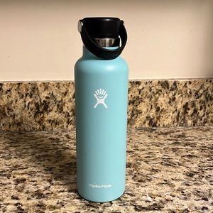 21 oz hydro flask - blue